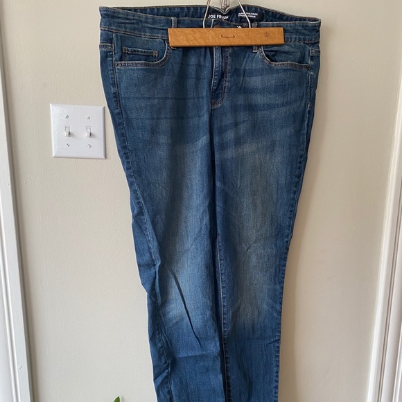 Hi! My name is Joe! Come read my story! - Picture 3 of 4